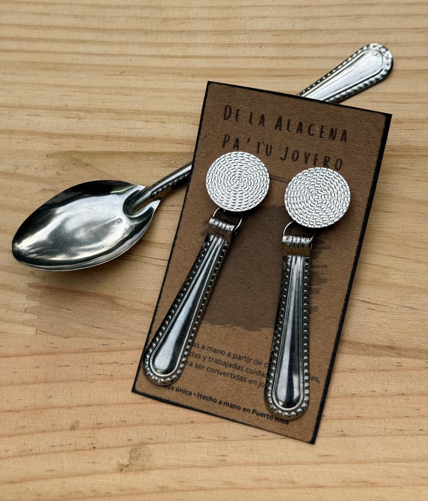 Pantallas largas plateadas