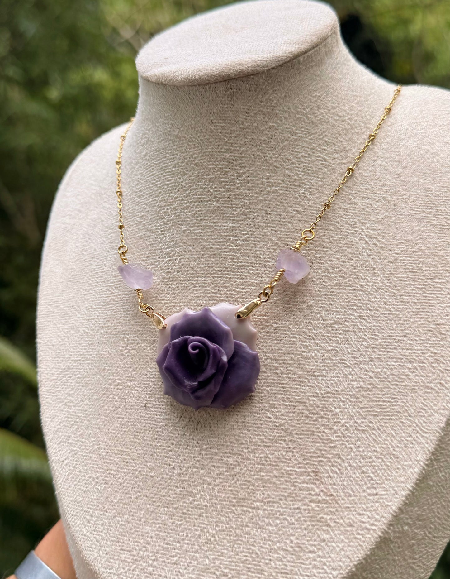 Collares de rosas grandes
