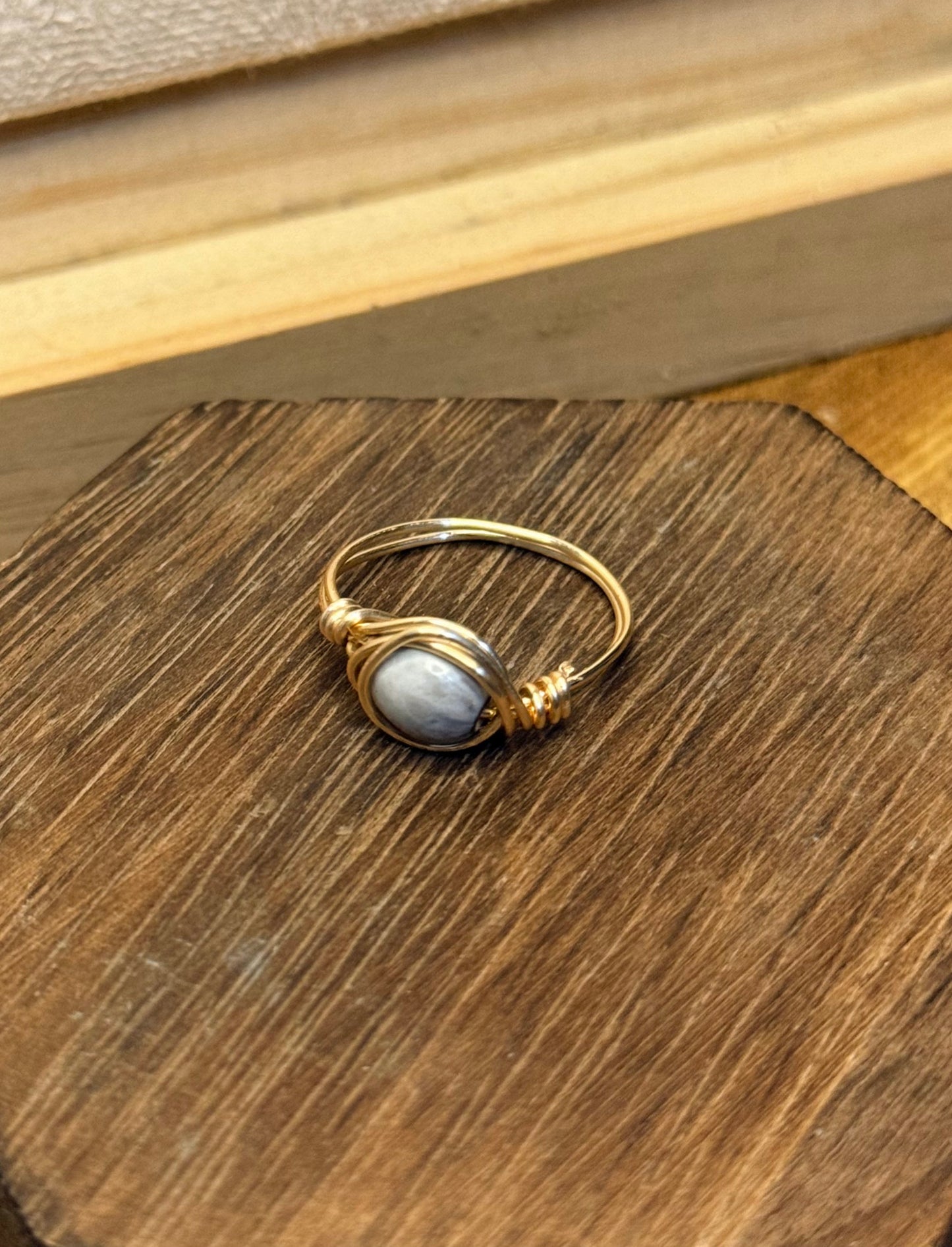 Sortija alambrada de camandula