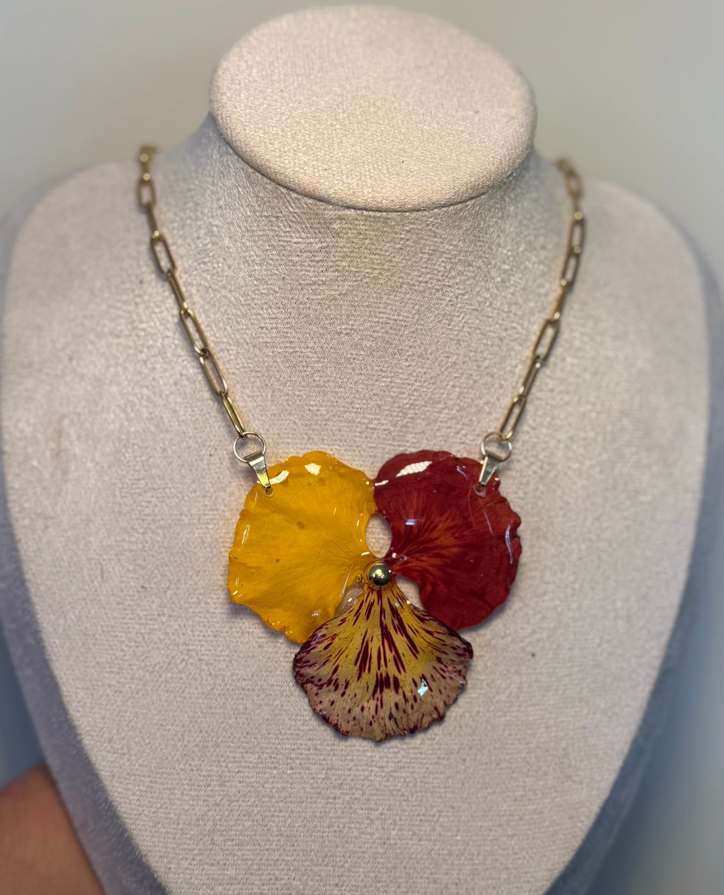 Cadena de flamboyan triple petalos