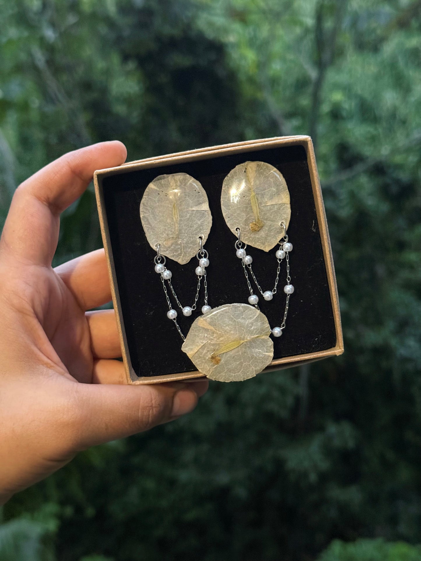 Sortija D’ trinitaria blanca