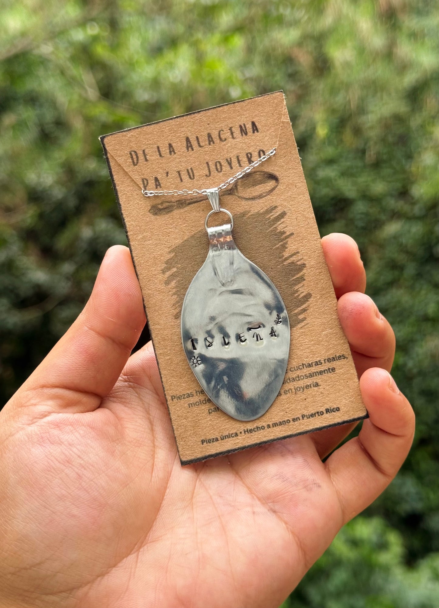 Collar de cuchara Isleña