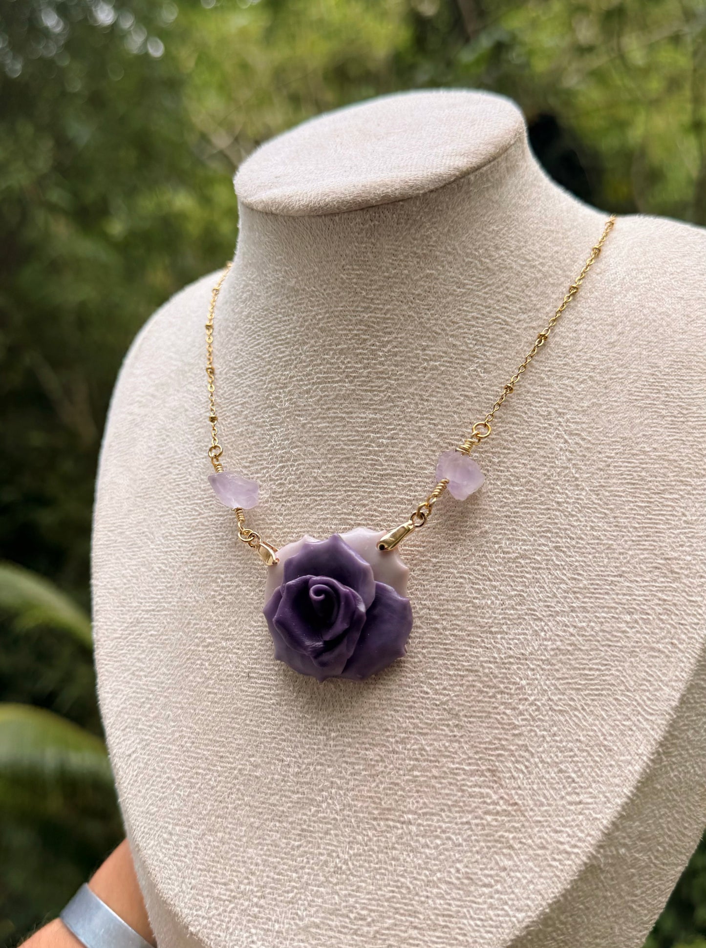Collares de rosas grandes