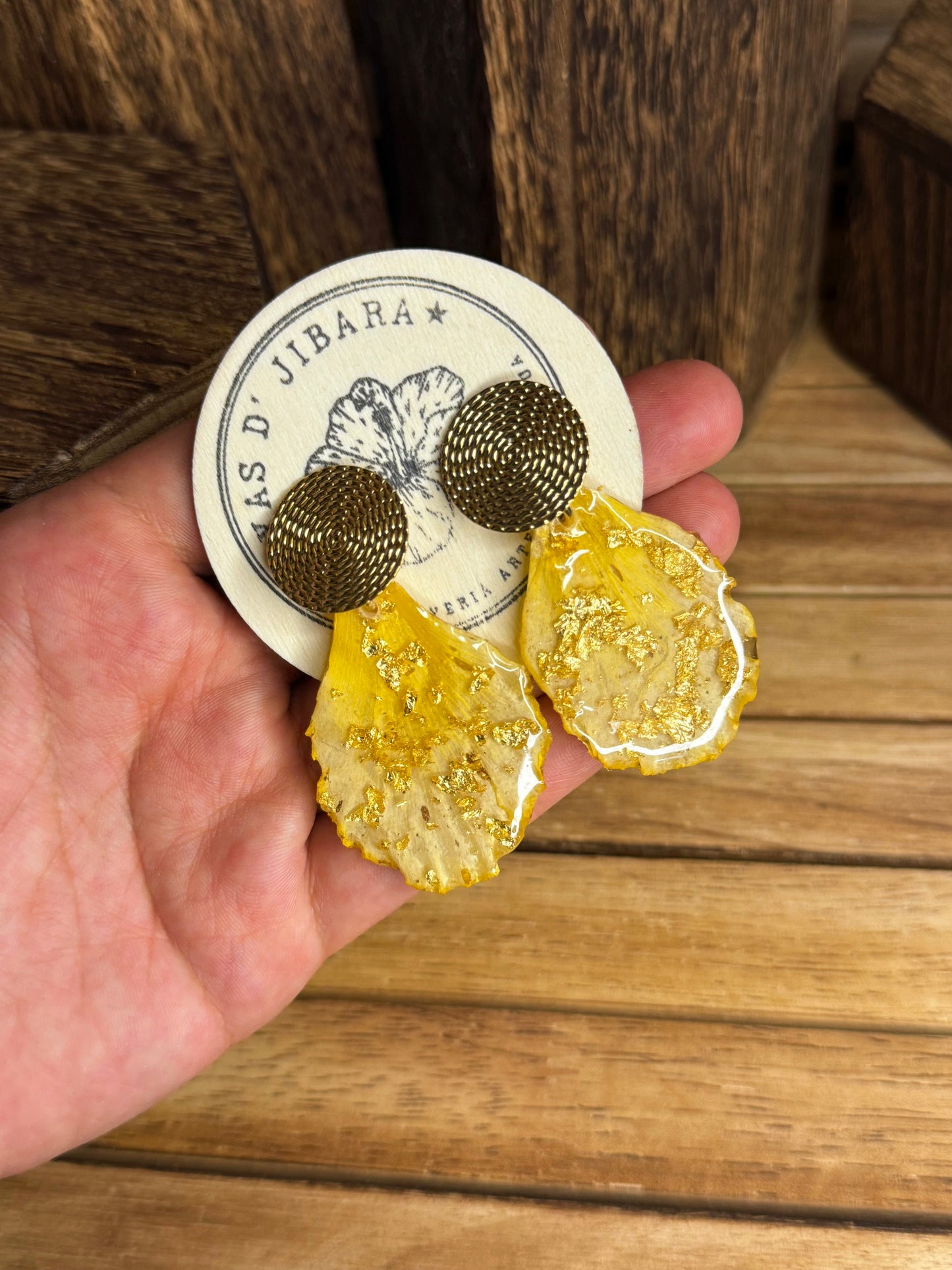Petalo pinto de flamboyan amarillo