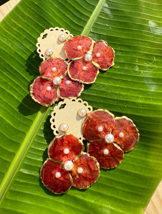 Flamboyan con perlas